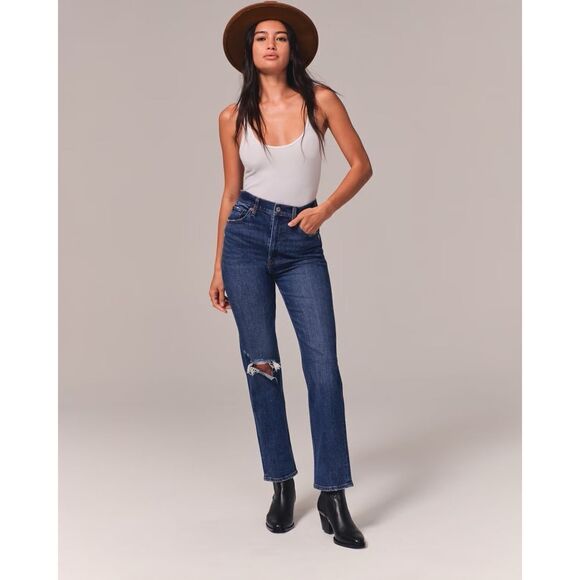 Abercrombie & Fitch Ultra High Rise Ankle Straight Jean - Picture 7 of 8